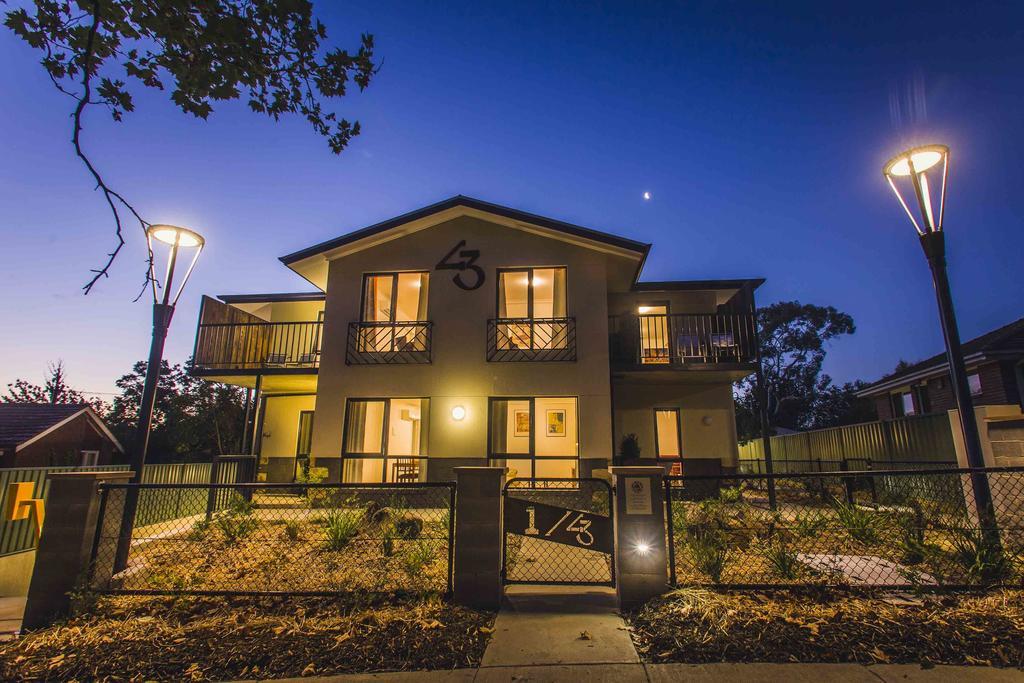 One Of A Kind Apartments Canberra Kültér fotó
